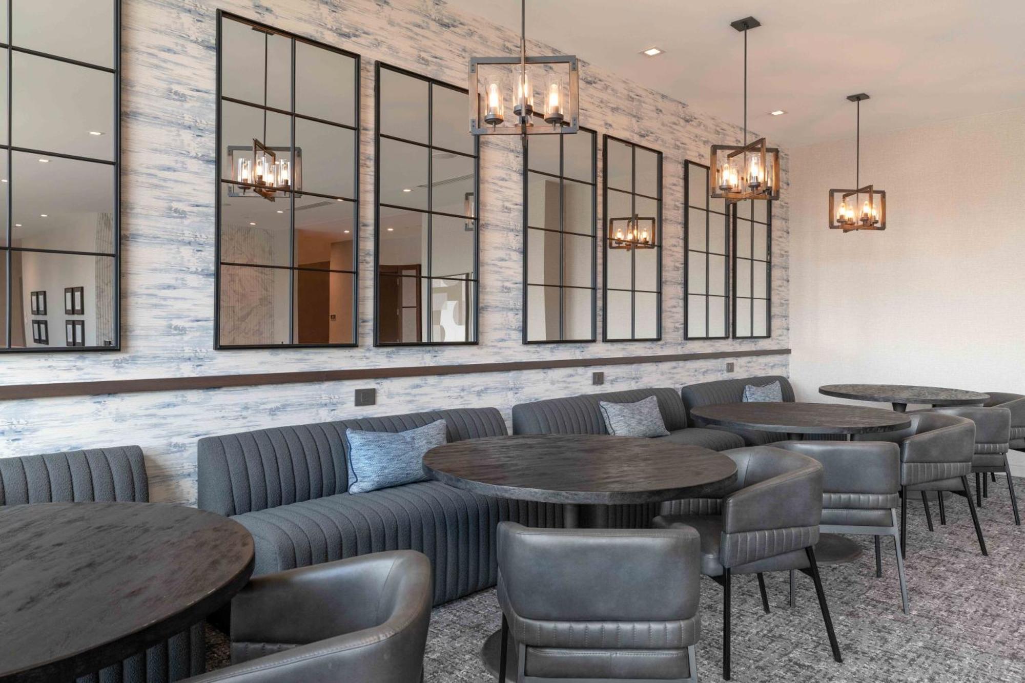 Homewood Suites By Hilton Boston Logan Airport Chelsea Bagian luar foto