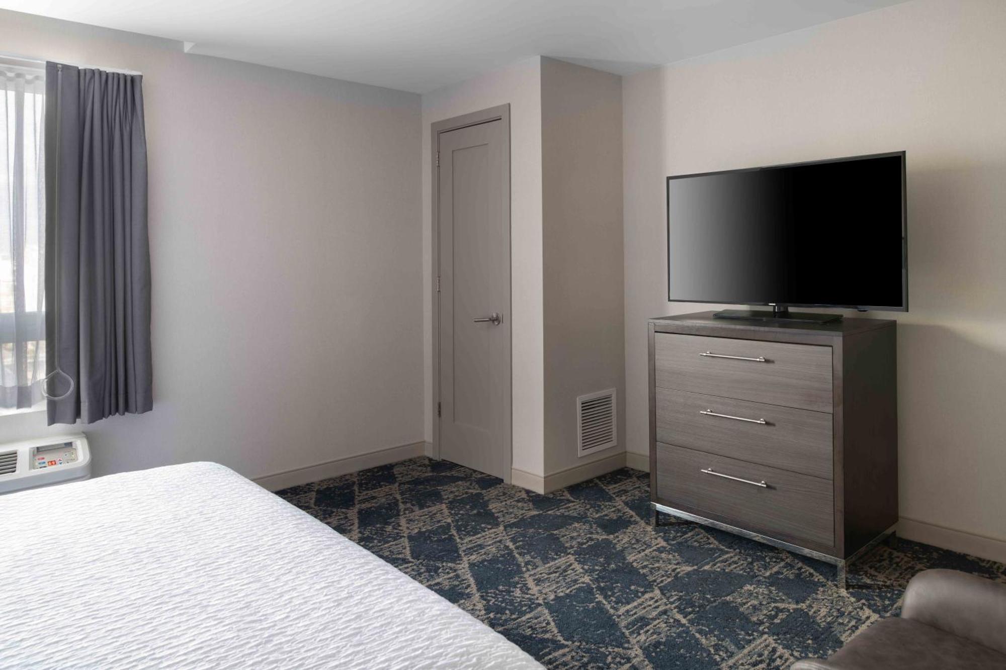 Homewood Suites By Hilton Boston Logan Airport Chelsea Bagian luar foto